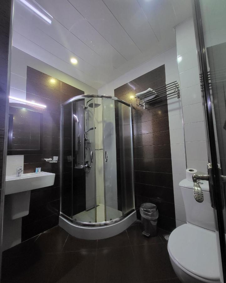 Hotel Elio บาทูมิ ภายนอก รูปภาพ